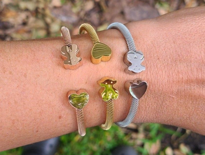 TOUS MESH BRACELET - BEAR AND HEART for Sale in Oakland, FL  display picture 1