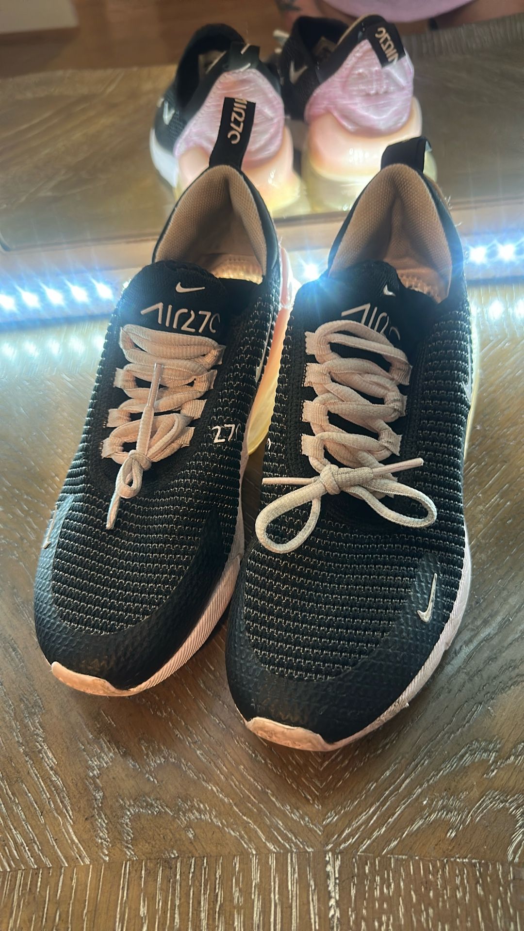 Nike Air 270 Women’s Size 7