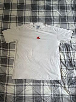 Nike ACG T Shirt Men’s Medium
