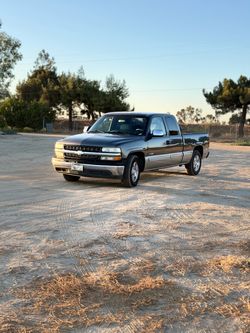 Chevrolet Silverado 1500 Extended Cab Pickup