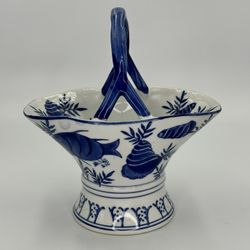 Vintage Chinese Blue & White Porcelain Handled Basket – Fish & Shell Design 