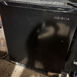 Mini Fridge 
