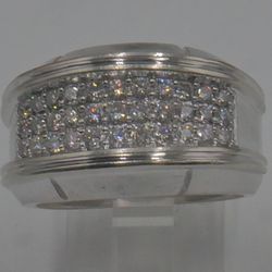 10KT WHITE GOLD RING SIZE 10 11.3 GRAMS 33 DIAMONDS 1 CARAT MINT CONDITION. 871107-1.