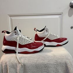 Size 7 Jordan Maxin 200 White Gym Red