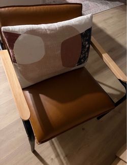 Arm chair