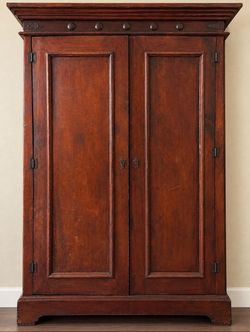 Armoire dresser