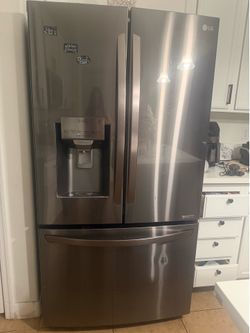 STAINLESS STEEL LG FRIDGE
