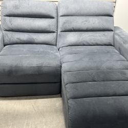 Modern Power Reclining Sectional w/ Chaise & USB Ports 