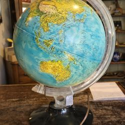 Vintage Rand McNally Light Up World Globe 