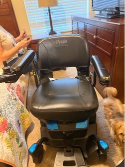 Electric wheelchair