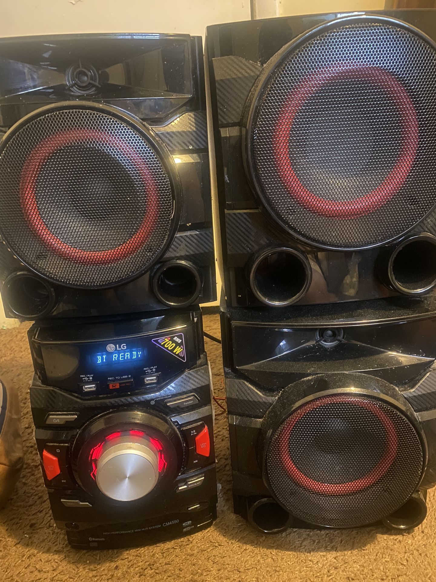 LG XBOOM 700W Hi-Fi Shelf System - CM4590