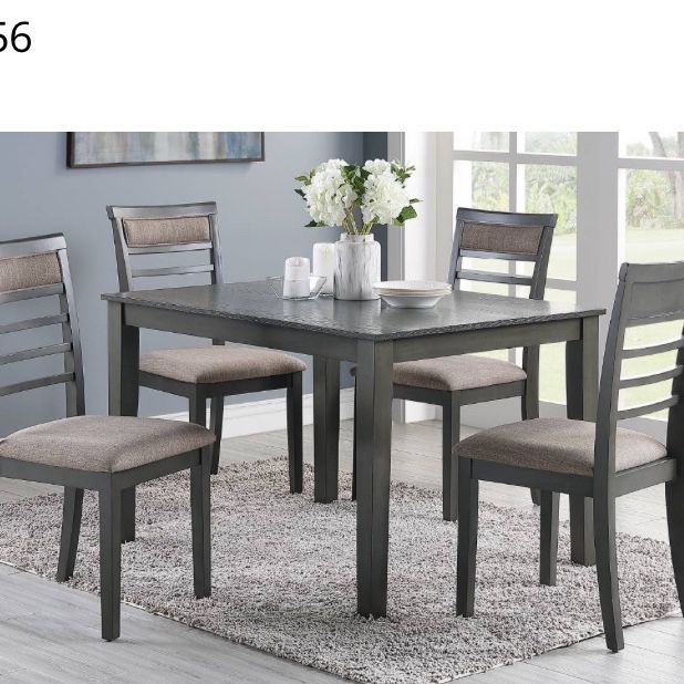 5 Pc Gray Table Set.  Table With Four Chairs. 🪑 