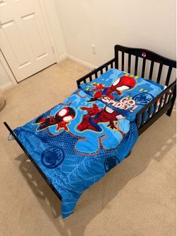 Spider-Man Toddler Bed w/ mattress – Great Condition! 🕷️🕸️