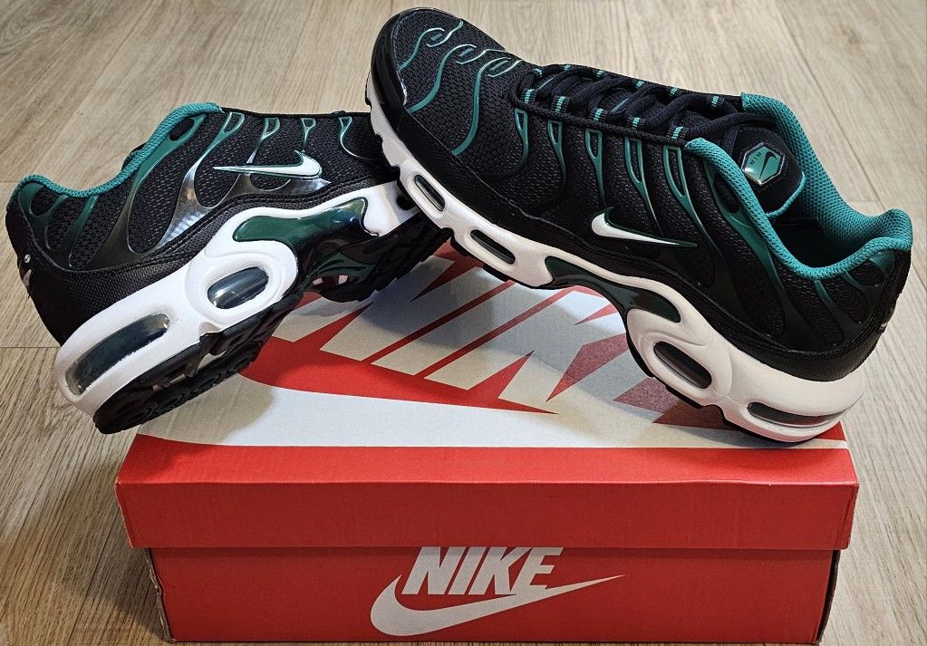 Nike Air Max Size 9 For Men 