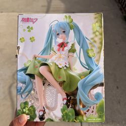 Hatsune Miku (Flower Fairy Clover) Noodle Stopper Figure