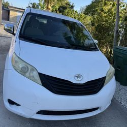2011 Toyota Sienna