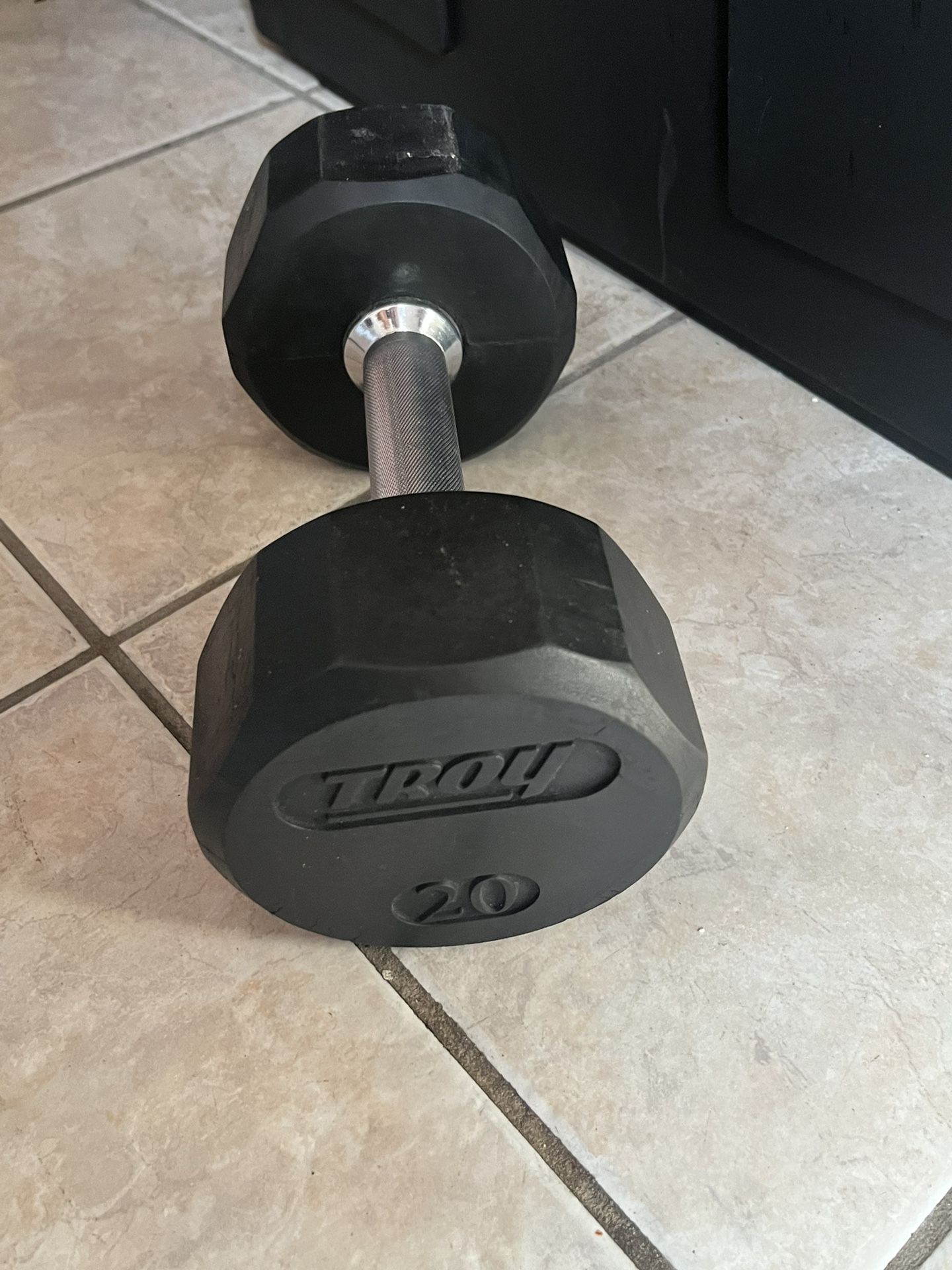 Dumbbell 20