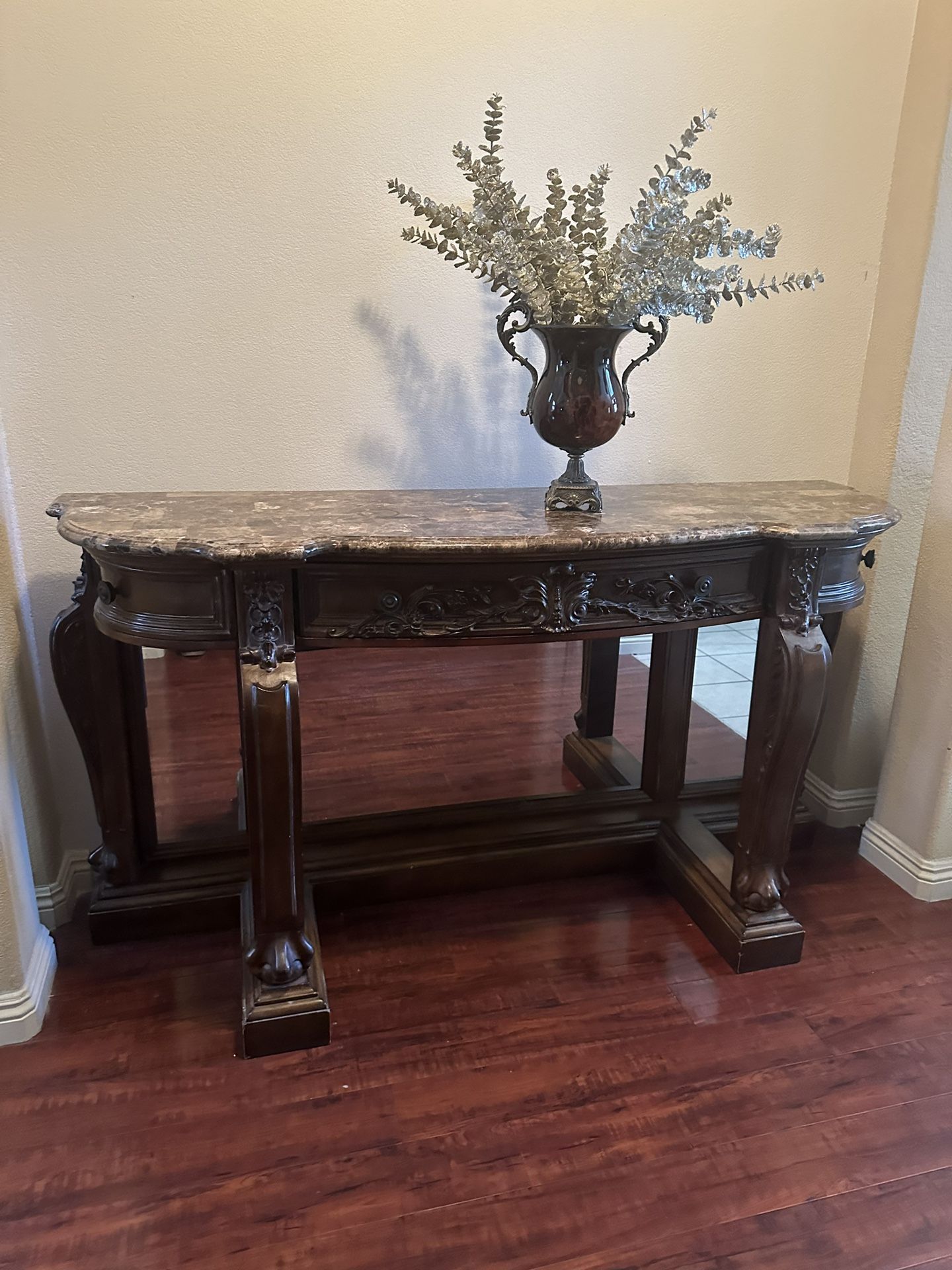 Entry Table Console