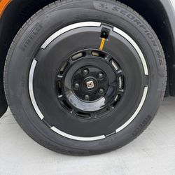 Rivian OEM Range Wheels And Tires Set 