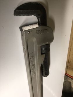 Brand new 36 inch aluminum pipe wrench