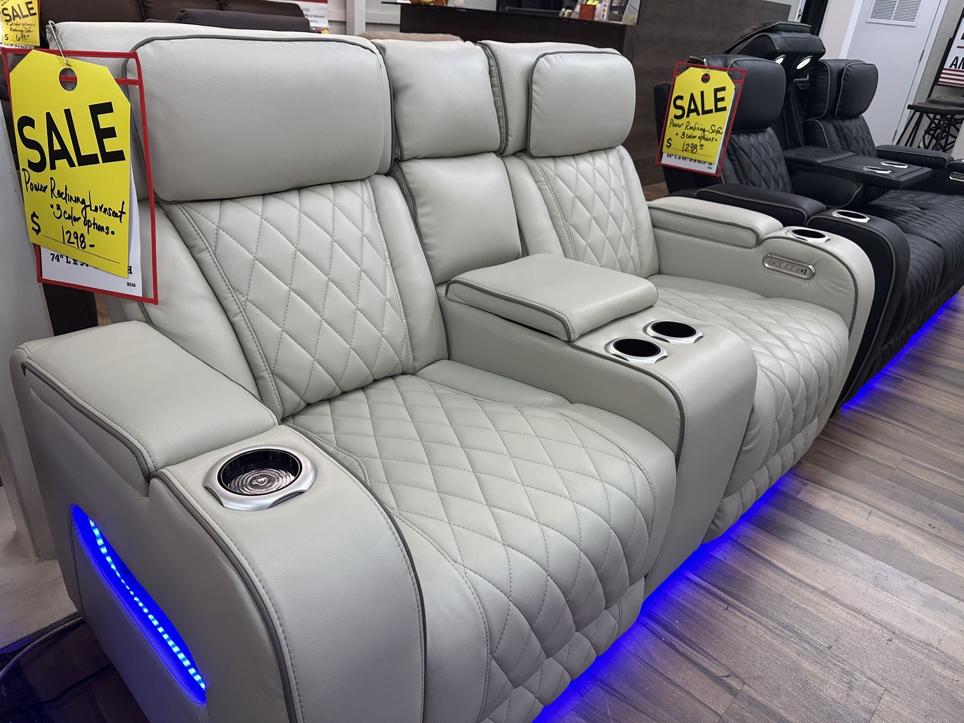 Power Reclining Loveseat