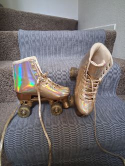 high-top JajaHoho roller skates size 6