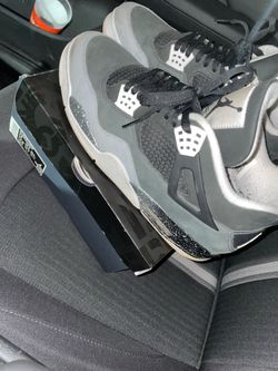 Jordan 4s