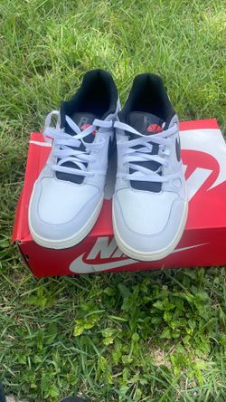 Men's Nike size 11