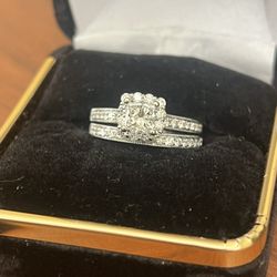 RARE 14K White gold Diamond Engagement Ring