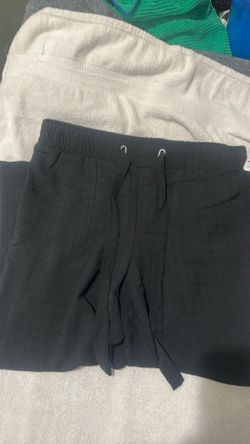 Ladies dressing pants Size: L