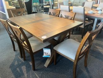 Bryce Dining Table and 6 Chairs，$550