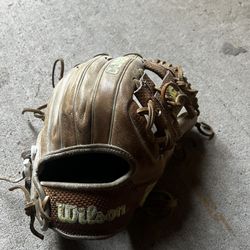 Wilson A2000 Baseball Glove 11.5in