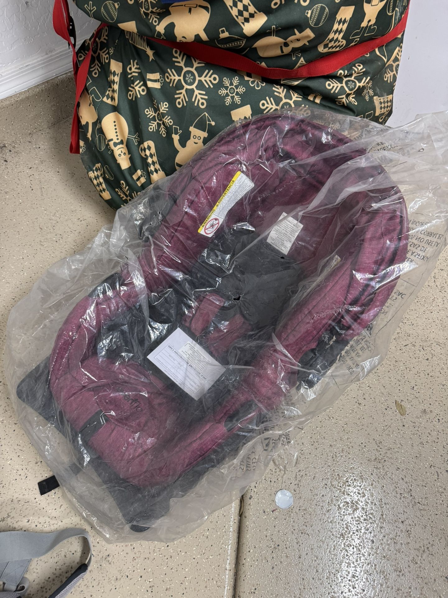 evenflo car seat + base