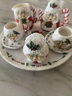 Tiny Christmas Tea Set $25 No Chips Or Cracks Looks Vintage 