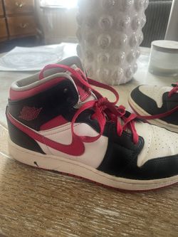 Nike Air Jordan 1 Size 5.5