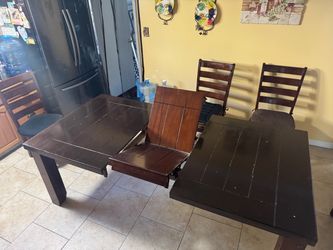 Extendable Hardwood Table Set