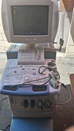 Toshiba Mobile Med Ultrasound Machine.  Tested and Operational.