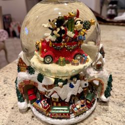 Disney Christmas Musical Snow Globe (Limited Edition 1,000)