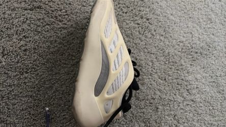 Yeezys size 5