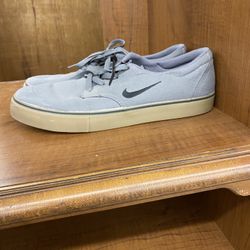 Nike shoes size 11.5 