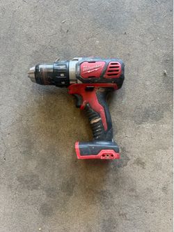 Milwaukee M 18 drill