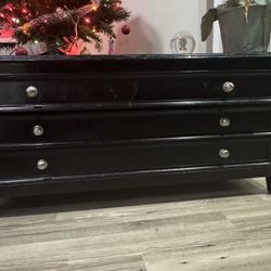 Coffee Table with Storage Drawers – Fair Condition