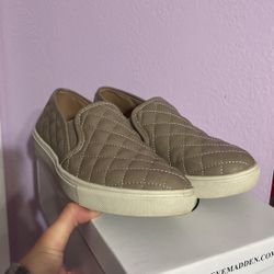 Steve Madden Grey Shoes