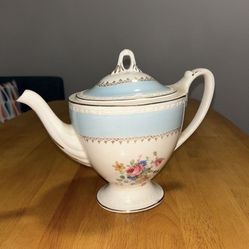 Homer Laughlin Tea Pot 