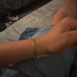 18K GOLD GLD BRACELET