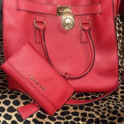 MK Lg Purse