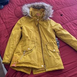 Girls Jacket 🧥 Read Description