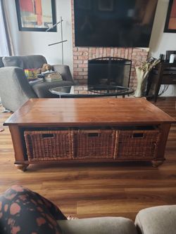Free coffee table