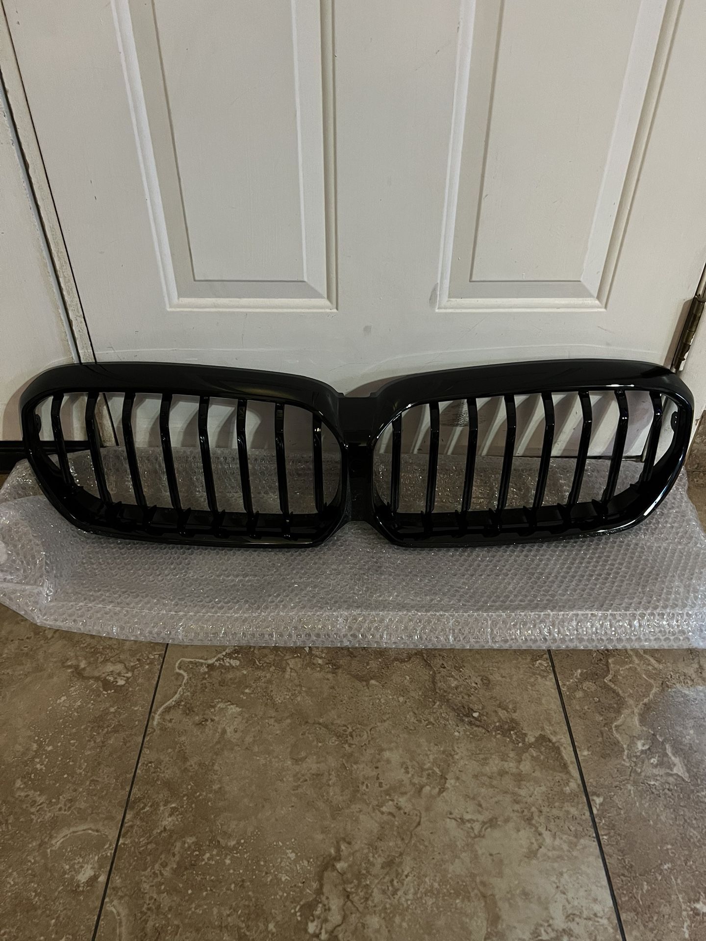 2021 to 2023 BMW 5 Series Grille (G30)