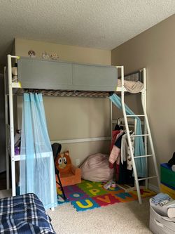Bunk bed